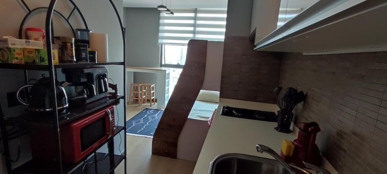 Studyo At High Flat Apartment Истанбул Екстериор снимка